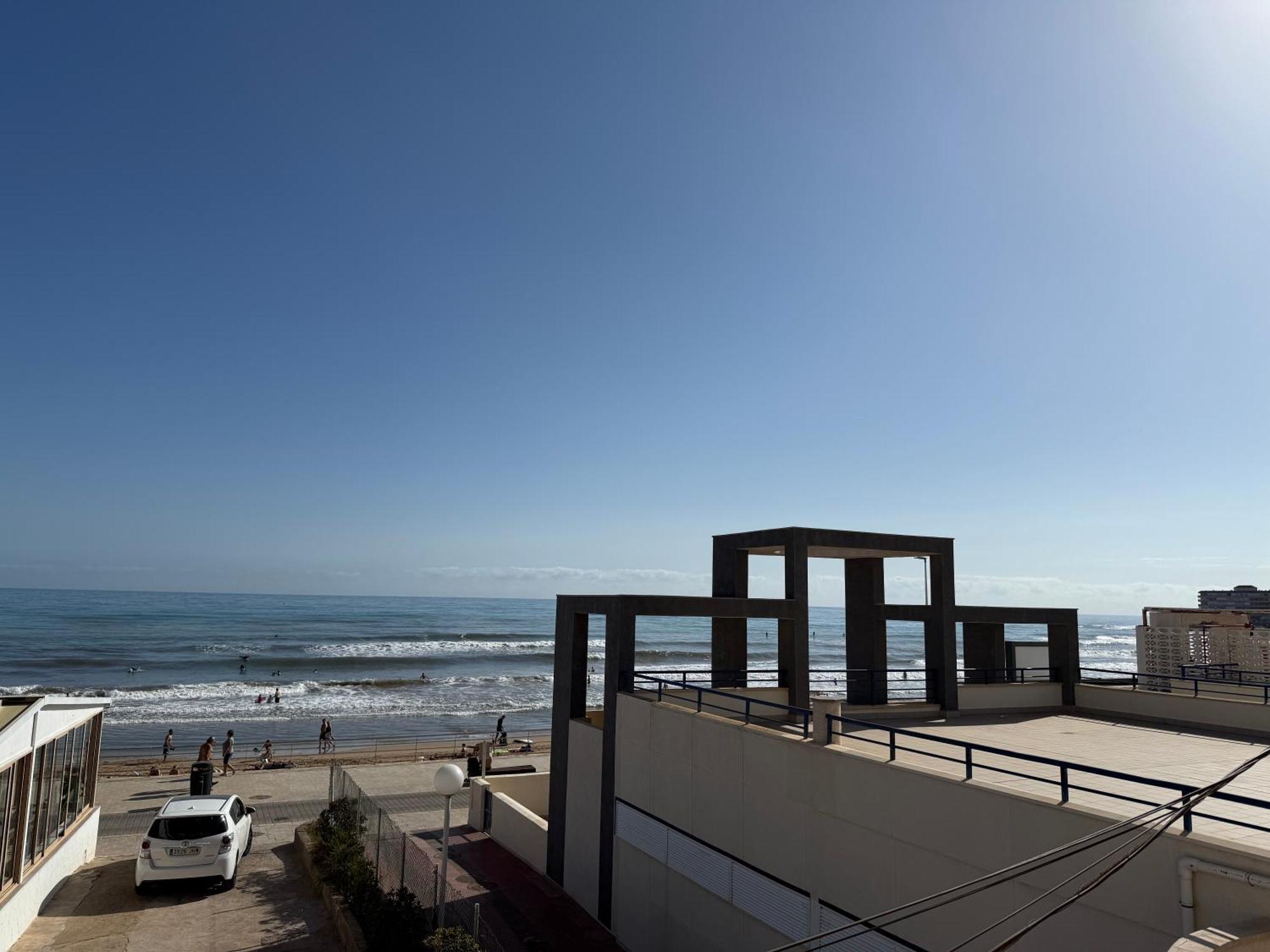 Torrevieja La Mata Primera Linea Playa المظهر الخارجي الصورة